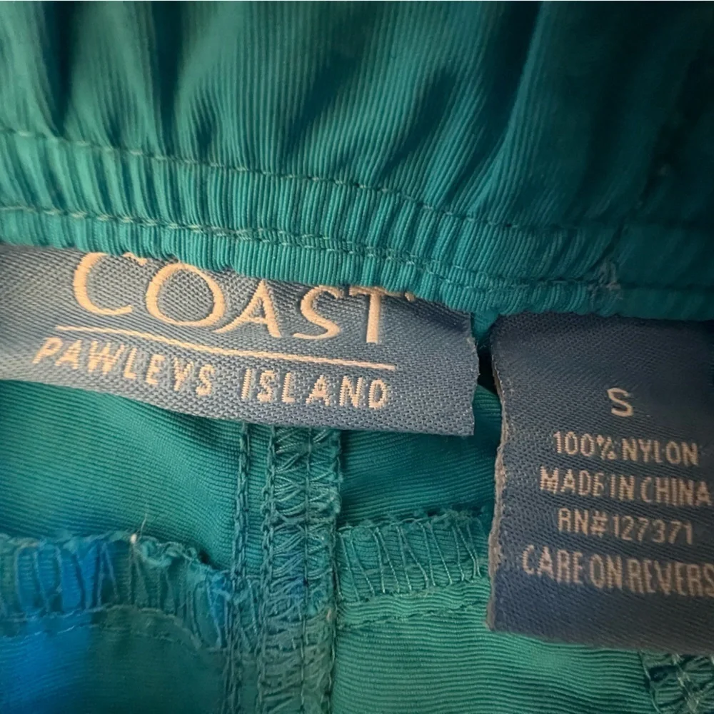 COAST PAWLEYS ISLAND LADIES SHORTS. SIZE S. TURQUOISE